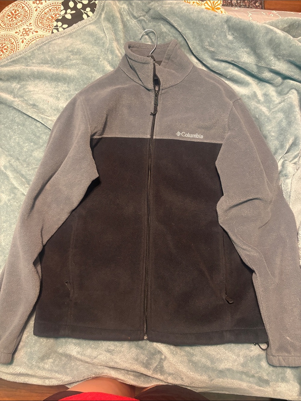 Columbia Men's Two-Tone Gray and Black Full Zip Fleece Jacket